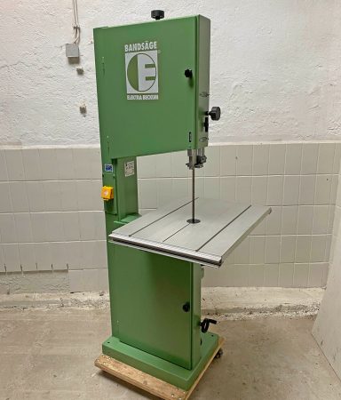 Elektra Beckum BAS 500 in der Gesamtansicht von vorne schräg rechts