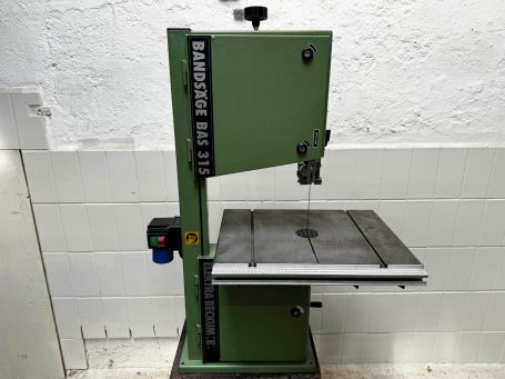 Eine Elektra Beckum BAS 315 GWN Bandsäge von Baujahr 1996 mit Grauguss Tisch