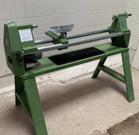 Eine Elektra Beckum HDM 1000 Holzdrehmaschine von Baujahr 1989. Version 12.002